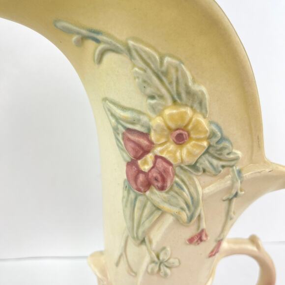 Vintage Hull Art Pottery Wild Flower Cornucopia Vase - Picture 3 of 8